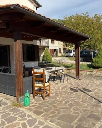 Casa indipendente di 1855 m² con 4 locali e box au