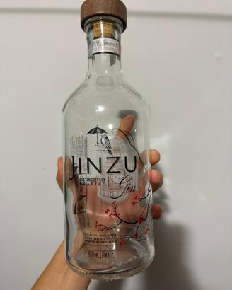 Bottiglia vuota Jinzu Gin