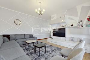 ST246--APPARTAMENTO TRILOCALE CON CANTINA GARAGE E