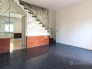 4 LOCALI A CASTEL D'AZZANO