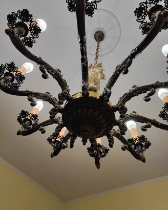 lampadario vintage in ottone bronzato