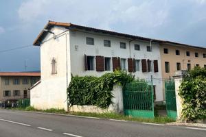 PIGNANO - SPAZIOSA CASA IN LINEA DA RISTRUTTURA...