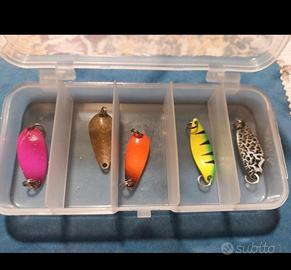 Lotto 5 esche artificiali da pesca