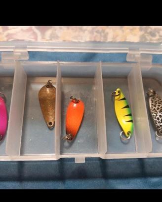 Lotto 5 esche artificiali da pesca
