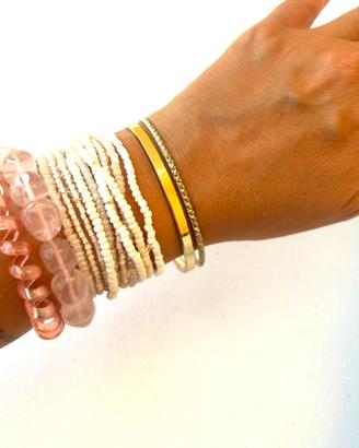 Bracciali color oro molto belli