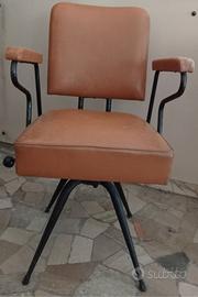 Poltroncina in pelle