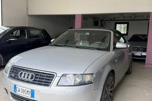 Audi A4 Cabriolet 2.5 V6 TDI cat