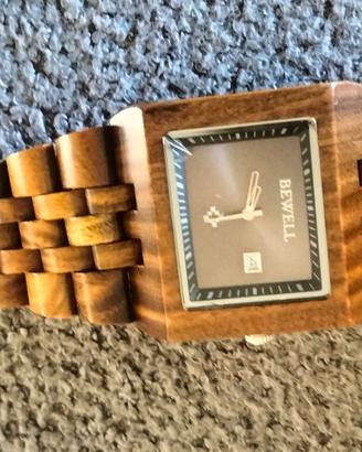 Orologio da polso in legno naturale