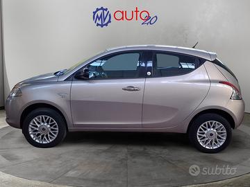 Lancia Ypsilon 0.9 TwinAir 85 CV 5 porte Metano Ec