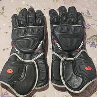 Guanti da moto