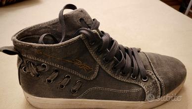 Scarpe sportive leggerissime, in tela morbida