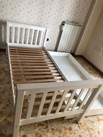 2 letti singoli in legno