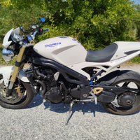 Triumph Speed Triple 1050