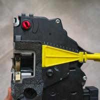 Serratura posteriore sinistra Opel Meriva b