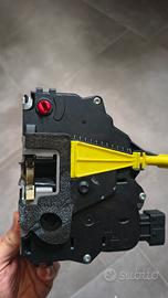 Serratura posteriore sinistra Opel Meriva b