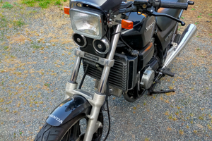 Honda VF 750 Sabre