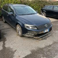 Vvw Passat 2011 1.6 tdi - per pezzi di ricambi ,