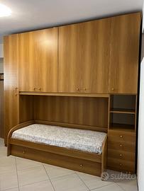 Armadio cameretta, rete letto matrimoniale, porte