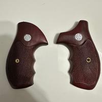 impugnature Pistola Smith&Wesson mod 686 plus 