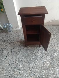 mobiletto arte povera