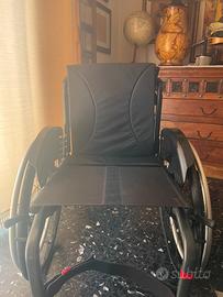 Carrozzina superleggera kuschall k4