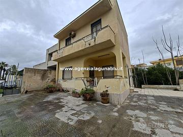 Villa a due passi dal mare