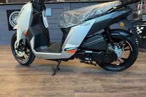 Peugeot Tweet 200 GT