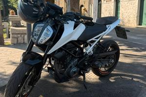 Ktm Duke 390, 2022
