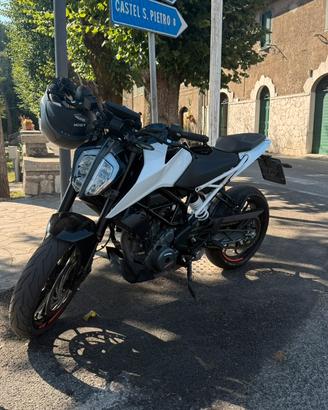 Ktm Duke 390, 2022