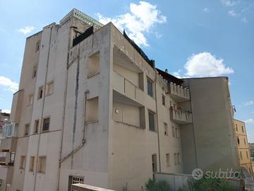 Ampio Appartamento Con Terrazze