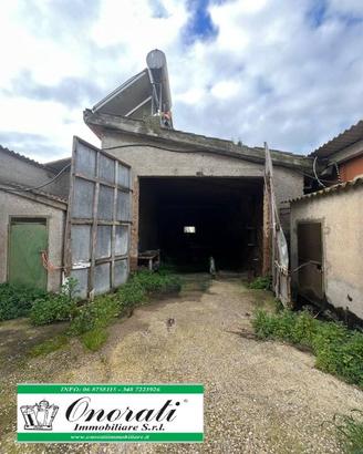 Immobile di 100 m² a Ladispoli