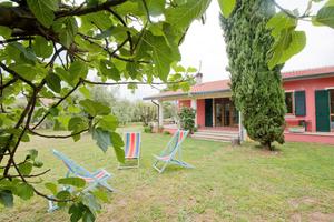 Villa appart. giardino e parcheggio vicino al mare