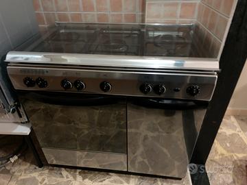 Cucina gas metano con forno