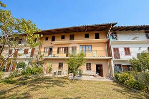 CASA SEMINDIPENDENTE A CASCINETTE D'IVREA