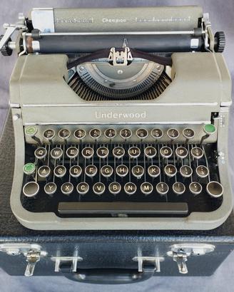 UNDERWOOD RARA MACCHINA DA SCRIVERE MOD. CHAMPION