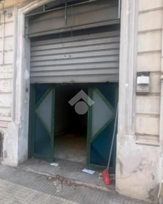 NEGOZIO A MESSINA