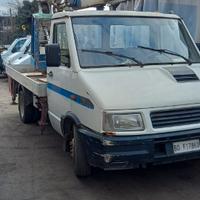 Piattaforma aerea tipo a cestello altezza 16 metri