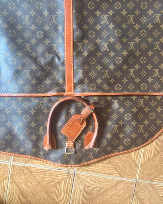 Porta abiti luis vuitton