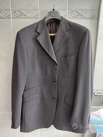 Completo uomo grigio