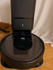 Robot pulisci pavimenti