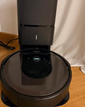 Robot pulisci pavimenti