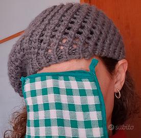 Berretto donna grigio traforato