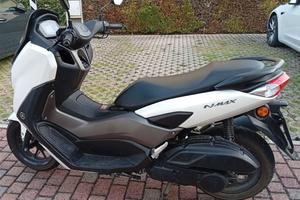 Yamaha N-Max 125 cc