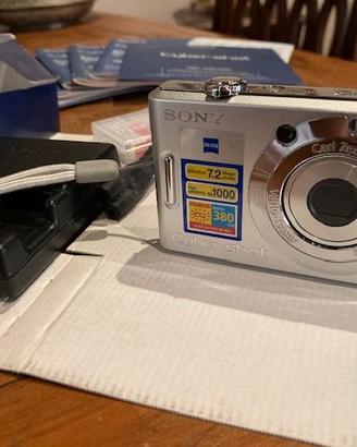 Sony Cyber-shot DSC-W35 7.2MP Digital Camera 