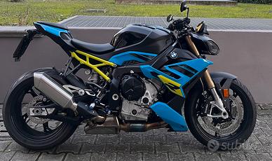 BMW S1000R