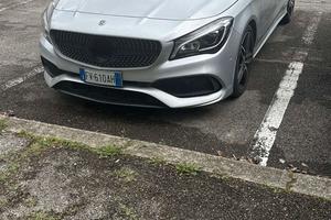 Mercedes cla 200 d premium amg