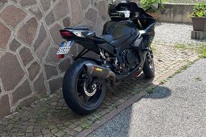 Suzuki GSX R 750