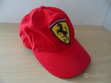 Cappello Ferrari Originale- NUOVO, mai indossato,