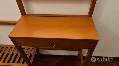 Mobile ingresso in legno con specchio e panca