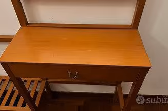 Mobile ingresso in legno con specchio e panca